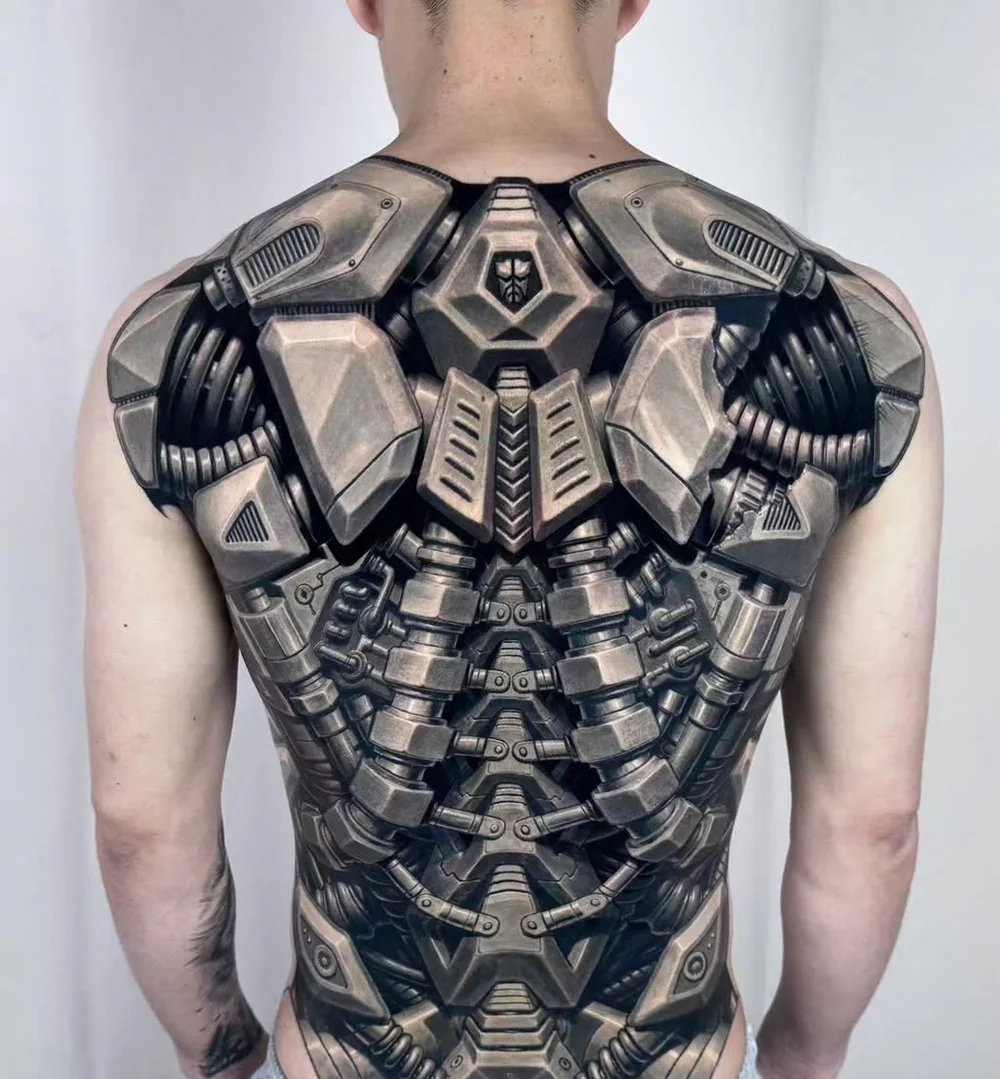 A biomechanical armour back piece by Yue Heng.